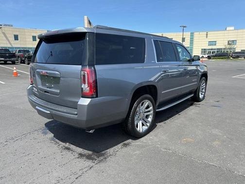 2020 GMC Yukon XL SLT