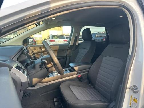 2023 Ford Edge SE