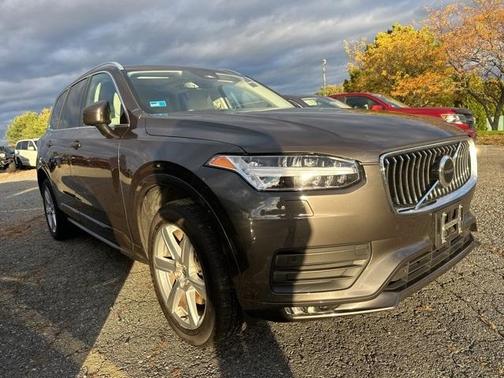 2023 Volvo XC90 B6 Core