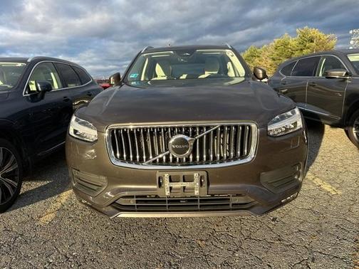 2023 Volvo XC90 B6 Core