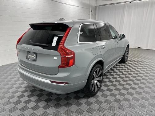 2024 Volvo XC90 Recharge Plug-In Hybrid T8 Ultimate Bright Theme 7-Seater