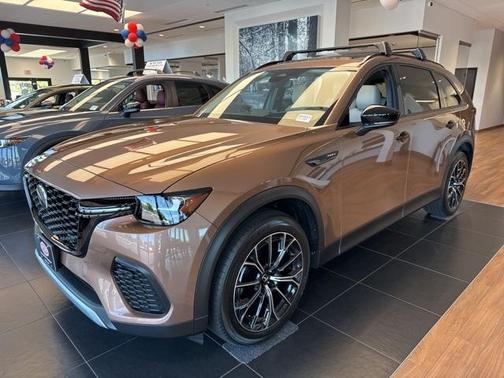 2025 Mazda CX-70 PHEV Premium Package