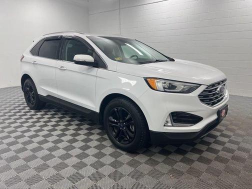White 2019 Ford Edge SEL