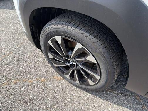 2026 Mazda CX-50 Premium Plus