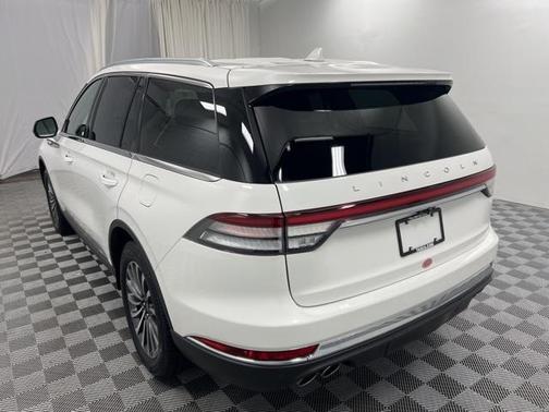 2022 Lincoln Aviator Standard AWD
