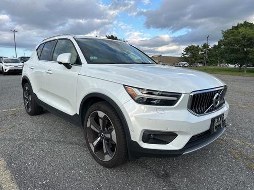 2019 Volvo XC40 T5 Inscription