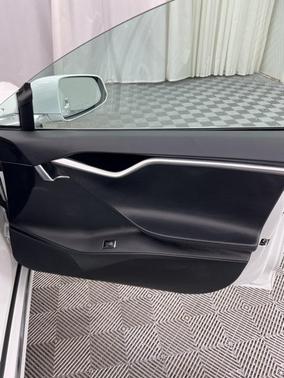 2017 Tesla Model S 75D