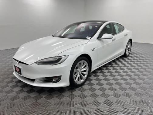 2017 Tesla Model S 75D
