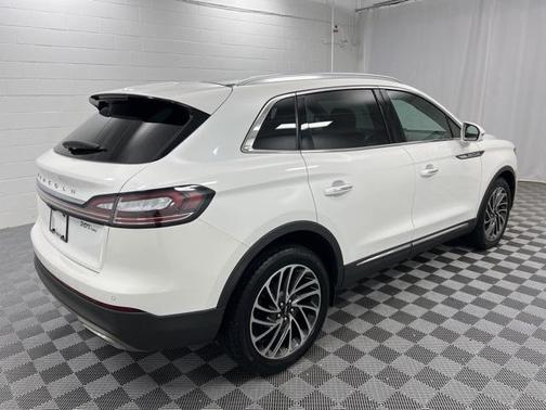 2020 Lincoln Nautilus Reserve