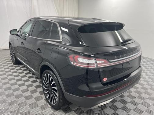 2022 Lincoln Nautilus Black Label