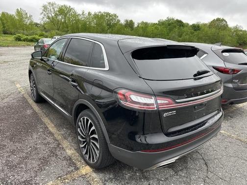 2022 Lincoln Nautilus Black Label