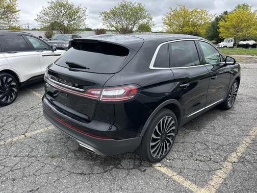 2022 Lincoln Nautilus Black Label
