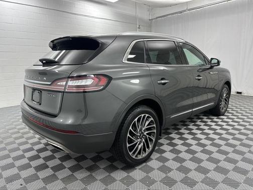 2020 Lincoln Nautilus Reserve