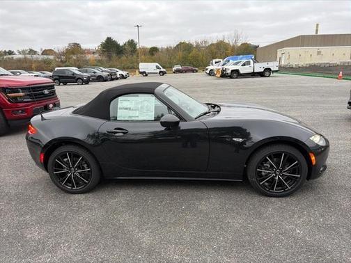 2025 Mazda MX-5 Miata Grand Touring