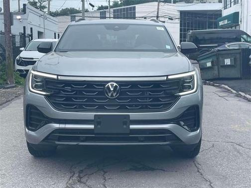 2025 Volkswagen Atlas Cross Sport 2.0T SEL R-Line Black