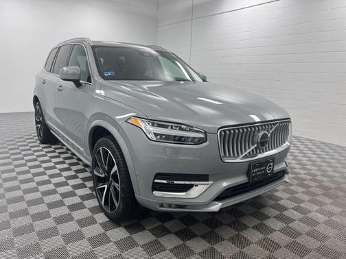 2024 Volvo XC90 B6 Plus Bright Theme 6-Seater
