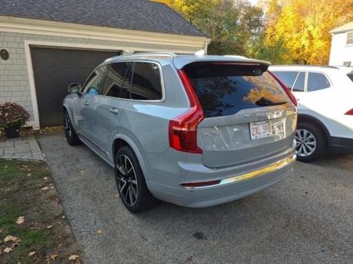 2024 Volvo XC90 B6 Plus Bright Theme 6-Seater