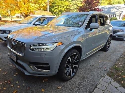 2024 Volvo XC90 B6 Plus Bright Theme 6-Seater