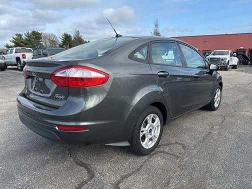 Magnetic 2015 Ford Fiesta SE