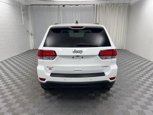 2020 Jeep Grand Cherokee Laredo E