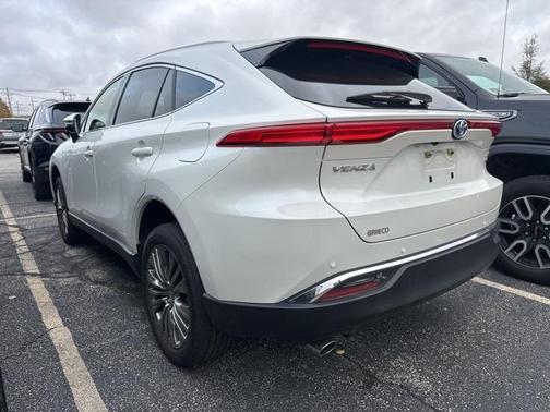 2022 Toyota Venza XLE