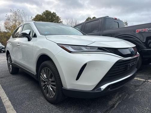 2022 Toyota Venza XLE