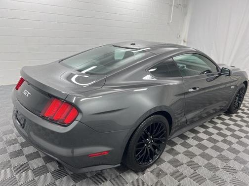 2017 Ford Mustang GT Premium