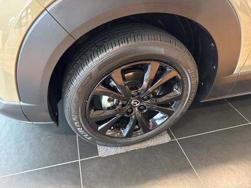 2025 Mazda CX-30 2.5 Carbon Turbo