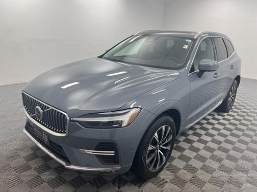 2023 Volvo XC60 B5 Plus Bright Theme