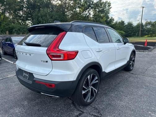2019 Volvo XC40 R-DESIGN