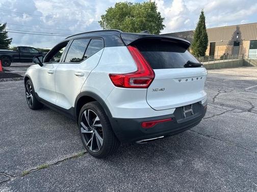 2019 Volvo XC40 R-DESIGN