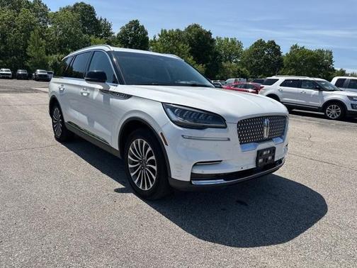 2022 Lincoln Aviator Standard AWD