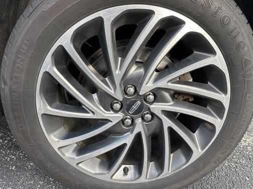 2020 Lincoln Nautilus Reserve