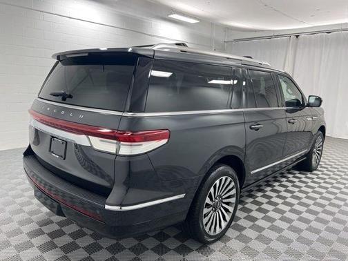 Starlight 2023 Lincoln Navigator L Reserve