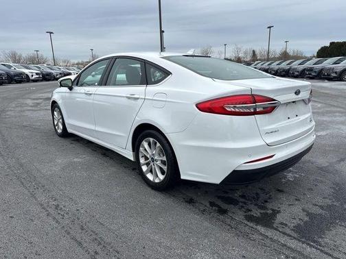 2020 Ford Fusion SE