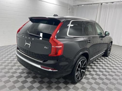 2023 Volvo XC90 B6 Plus 7-Seater