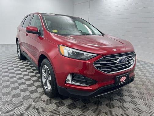 Rapid Red Metallic Tinted Clearcoat 2022 Ford Edge SEL