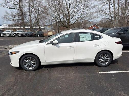 Snowflake White Pearl 2026 Mazda Mazda3 2.5 S