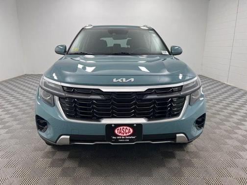 Blue 2025 Kia Seltos EX