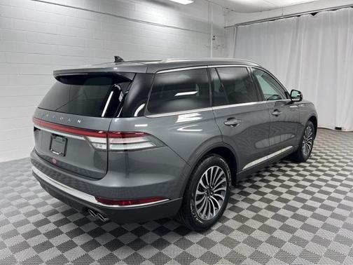 2023 Lincoln Aviator Standard AWD