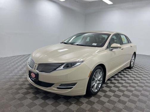 2016 Lincoln MKZ Base
