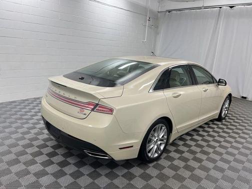 2016 Lincoln MKZ Base