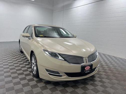 2016 Lincoln MKZ Base
