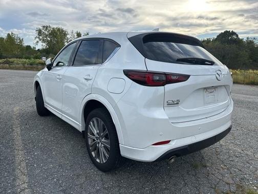 2022 Mazda CX-5 Signature