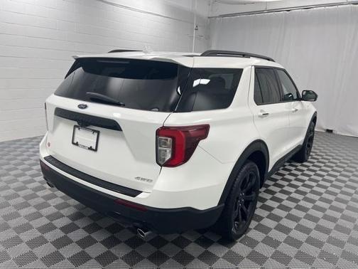 2022 Ford Explorer ST-Line