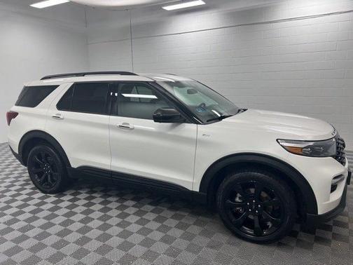 2022 Ford Explorer ST-Line