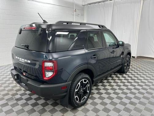 Alto Blue Metallic Tinted Clearcoat 2023 Ford Bronco Sport Outer Banks