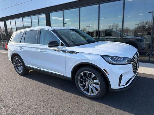 Pristine White 2026 Lincoln Aviator Premiere