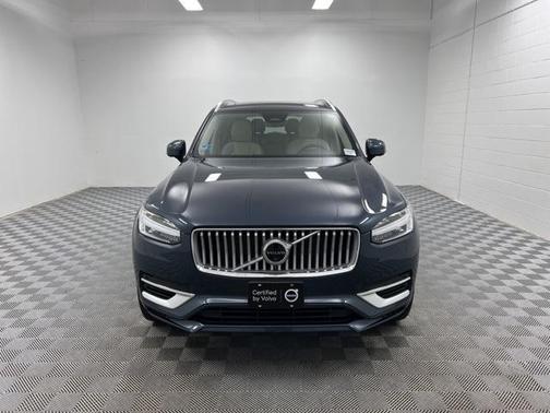 2024 Volvo XC90 Recharge Plug-In Hybrid T8 Plus Bright Theme 7 Passenger