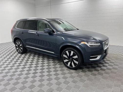 2024 Volvo XC90 Recharge Plug-In Hybrid T8 Plus Bright Theme 7 Passenger